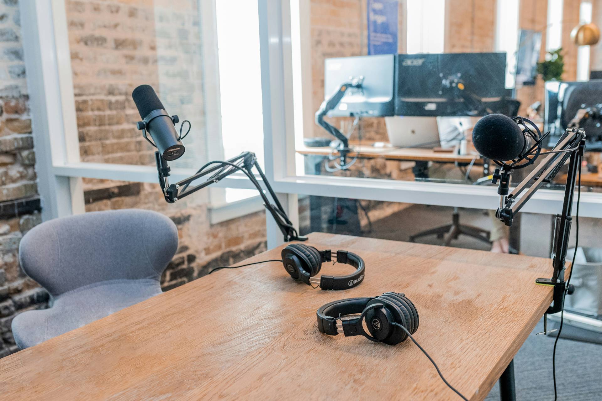 Austin Distel_Unsplash_Header Audacity_1920x1280